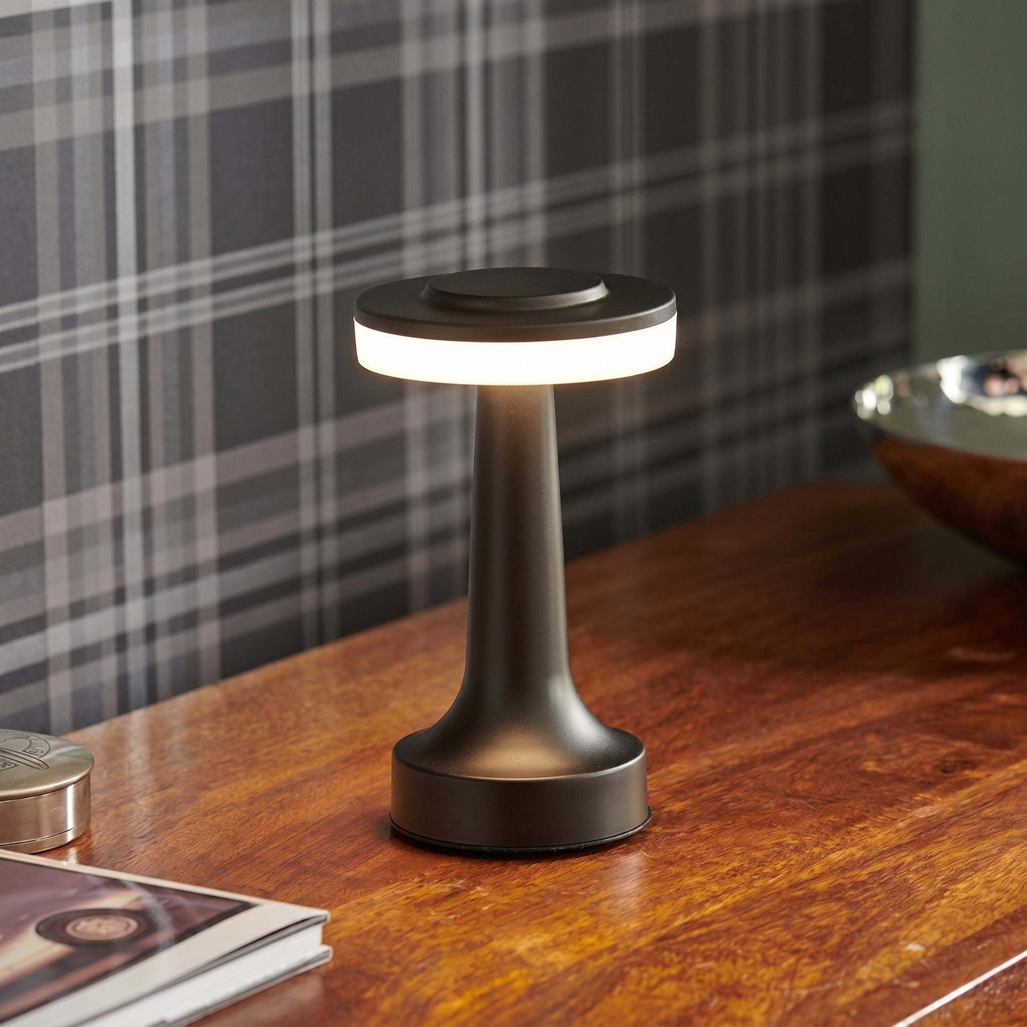 Kabellose LED Tischlampe mit Touch-Funktion und T-Design - Tischlampe - Schwarz - Voldeva