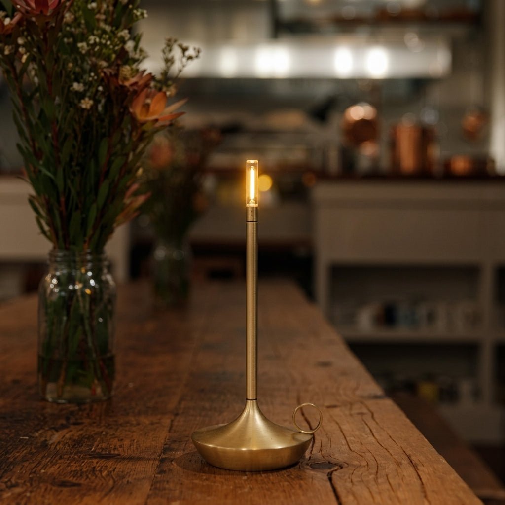 Kabellose LED Tischleuchte im Kerzendesign - Table Lamps - Gold - Voldeva