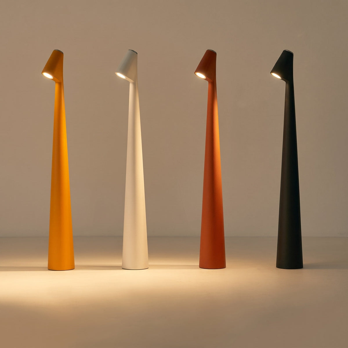 Kabellose LED Touch-Tischleuchte im Nordischen Design - Table Lamps - Orange - Voldeva