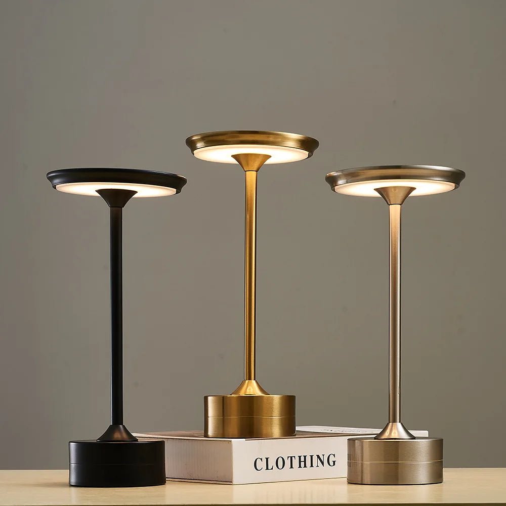 Kabellose Metall Tischlampe mit Touch-Bedienung - Table Lamps - Silber - Voldeva