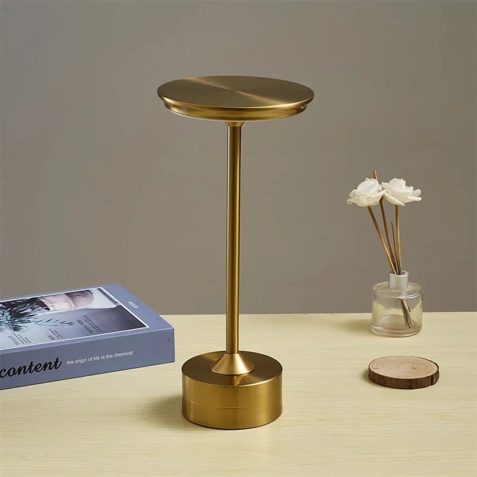 Kabellose Metall Tischlampe mit Touch-Bedienung - Table Lamps - Gold - Voldeva
