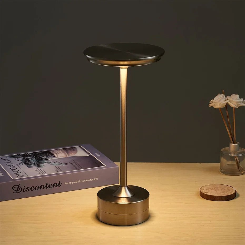 Kabellose Metall Tischlampe mit Touch-Bedienung - Table Lamps - Schwarz - Voldeva