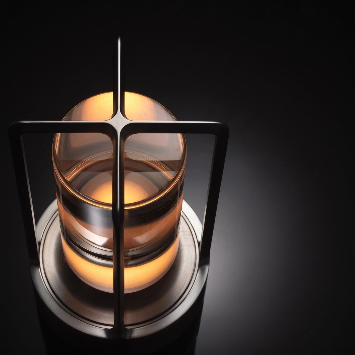 Kabellose Tischleuchte im Laternen-Design mit Touch-Bedienung - Table Lamps - Schwarz - Voldeva