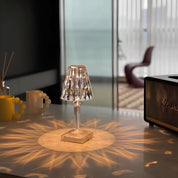 Kristall Diamantförmige Tischlampe mit Quadratischem Sockel - Tischlampe - Kristall - Voldeva
