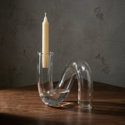 Kurvenförmige Vase mit Kerzenhalter - Vasen - Transparent - Voldeva