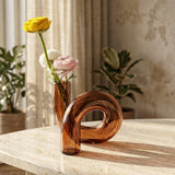 Kurvenförmige Vase mit Kerzenhalter