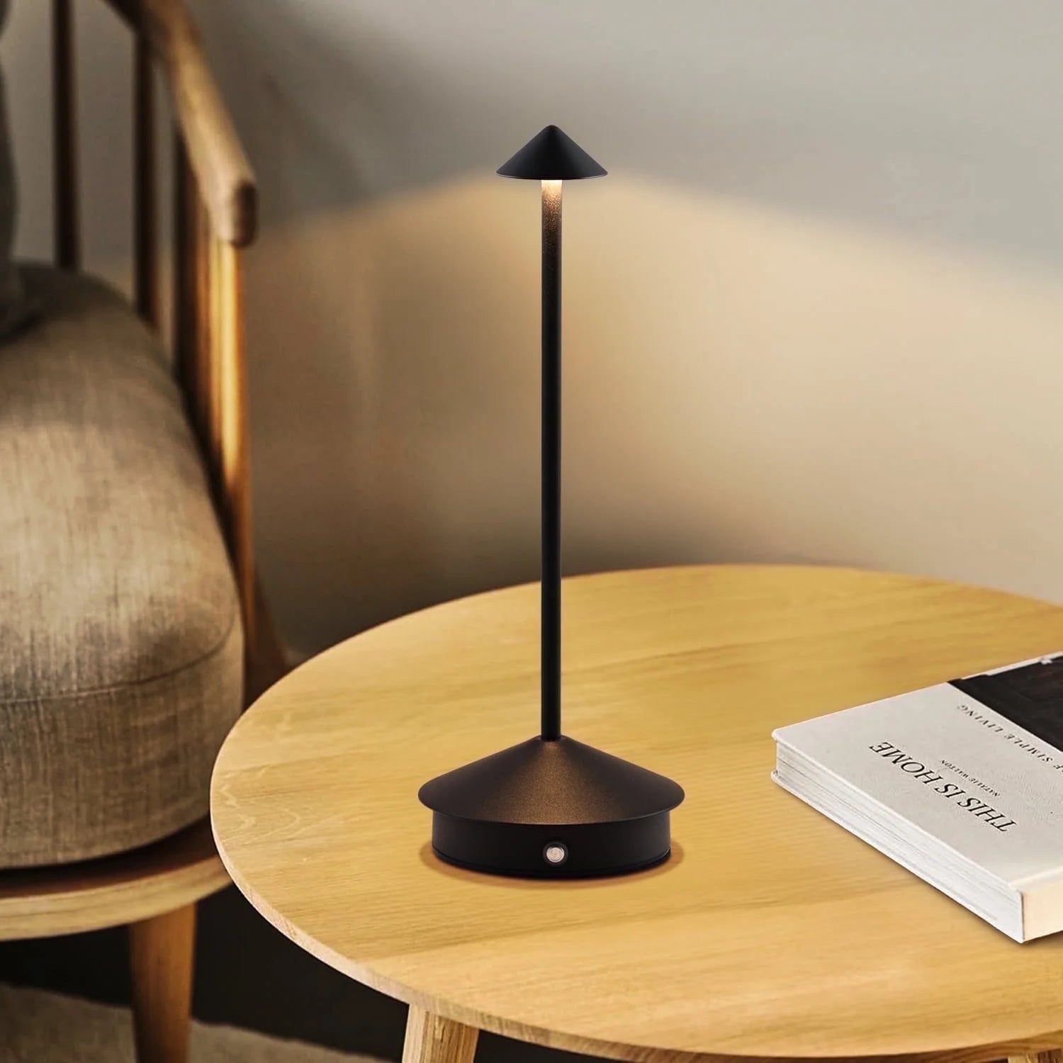 LED Tischlampe für Schreibtisch und Nachttisch - Tischlampe - Braun - Voldeva