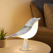 LED Tischleuchte im modernen Vogel Design - Tischlampen - Marmor - Voldeva