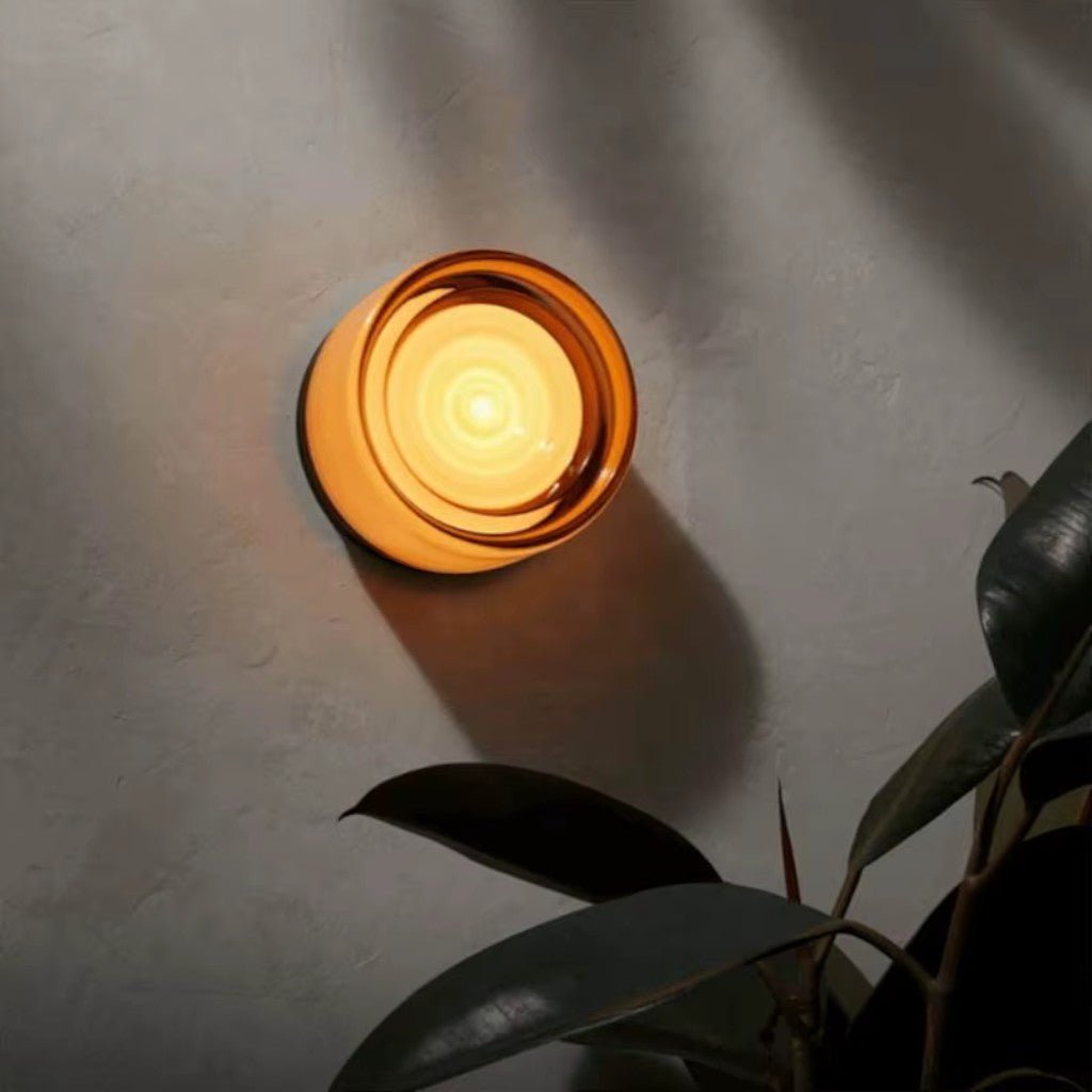 LED Wandleuchte mit Acrylschirm in Jelly-Optik - Wall Light Fixtures - Bernstein - Voldeva