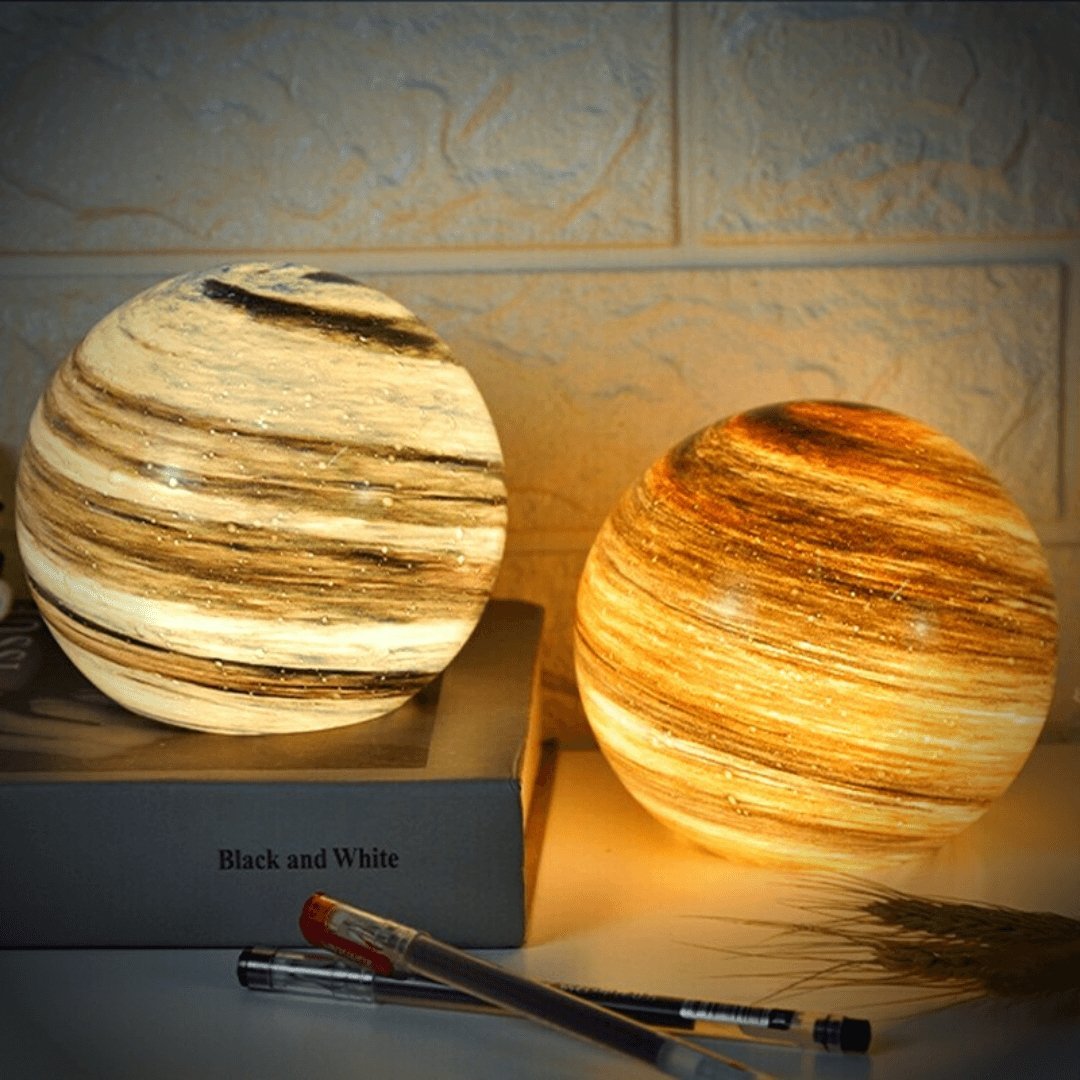 LunaCrystal – Elegante Glas - Moonlampe mit bezaubernden kosmischen Details für stimmungsvolle Räume - Table Lamp - Voldeva