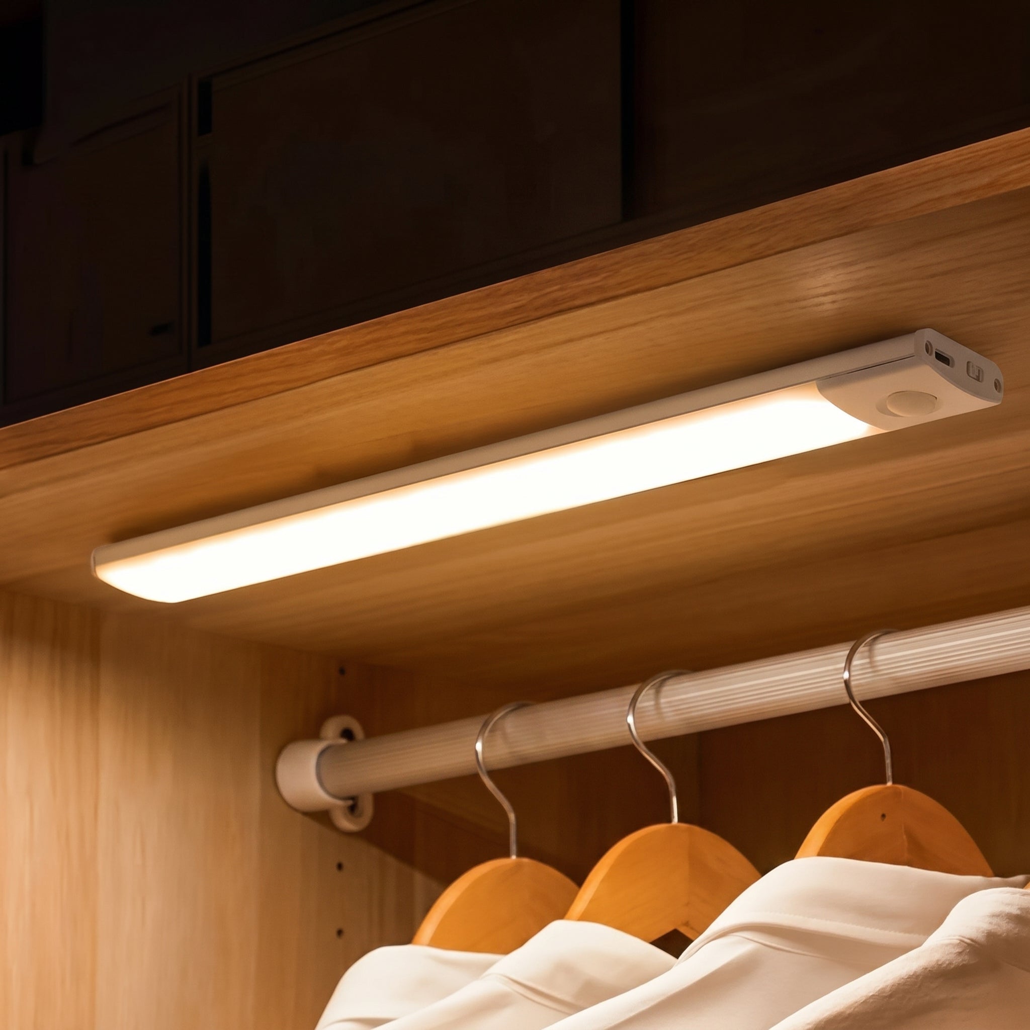 Magnetischer kabelloser LED - Lichtbalken mit Bewegungssensor - Magnetische Lichtleiste - Silber - Voldeva