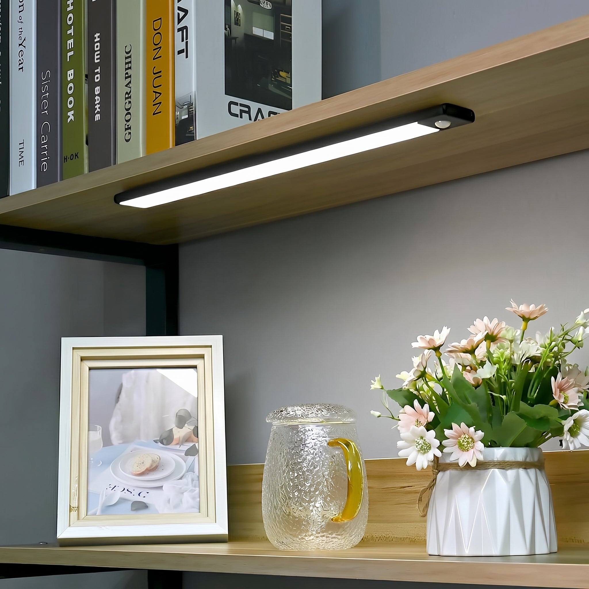 Magnetischer kabelloser LED - Lichtbalken mit Bewegungssensor - Magnetische Lichtleiste - Schwarz - Voldeva