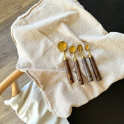 Messbecher Und Messlöffel Set Mit Holzgriff - Measuring Tools - Messbecher - Voldeva