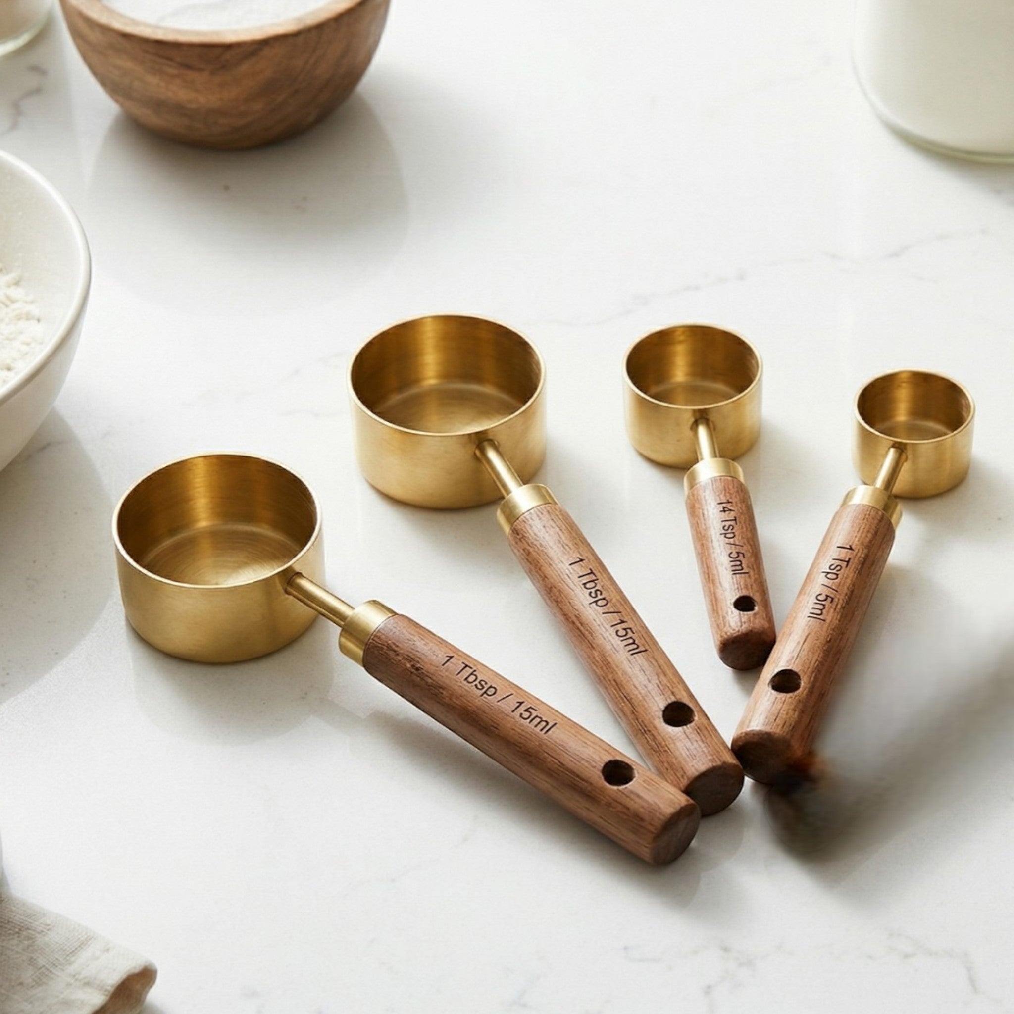 Messbecher Und Messlöffel Set Mit Holzgriff - Measuring Tools - Messbecher - Voldeva