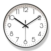 Milan – Wanduhr im Nordischen Stil mit Präzisionsuhrwerk - Wanduhr - Schwarzer Rahmen mit weißem Ziffernblatt - Voldeva