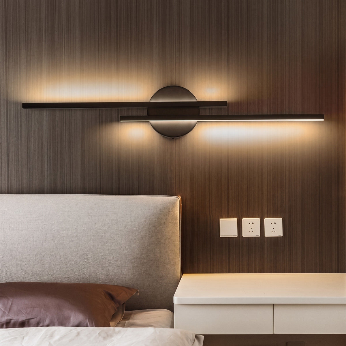 Minimalistische Wandleuchte mit Linearem Design und Scheibenelement - Wall Light Fixtures - Schwarz - Voldeva