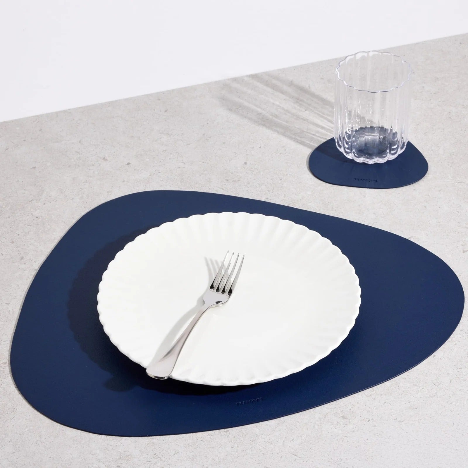 Moderne dreieckige Tischset - Tischsets - Blau - Voldeva