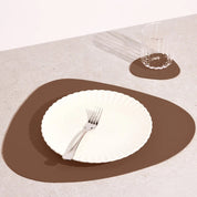 Moderne dreieckige Tischset - Tischsets - Braun - Voldeva