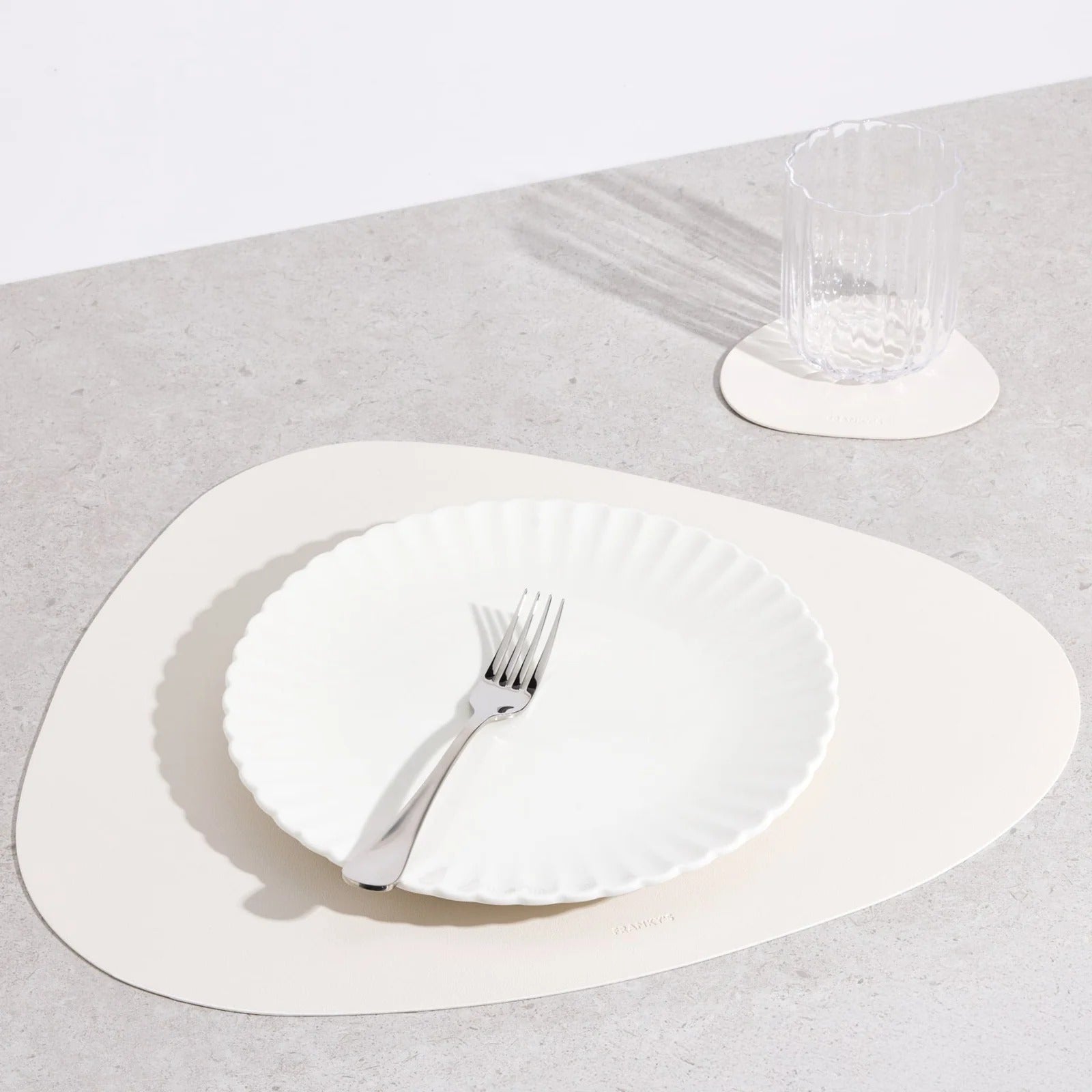Moderne dreieckige Tischset - Tischsets - Weiß - Voldeva