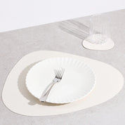 Moderne dreieckige Tischset - Tischsets - Weiß - Voldeva