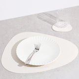 Moderne dreieckige Tischset