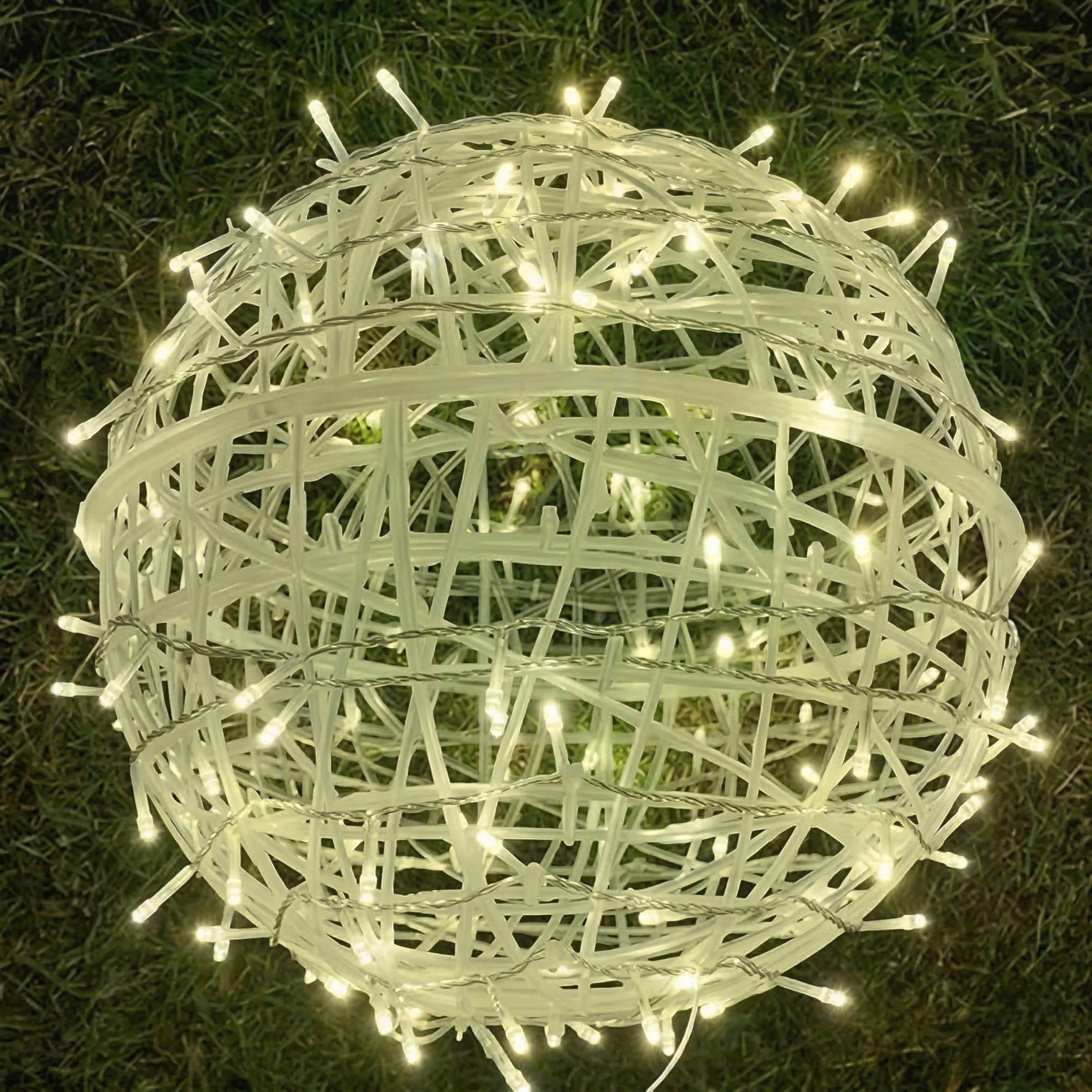 Moderne LED - Lichtkugeln für stimmungsvolle Innen - und Außenbereiche - LED Leiste - Warmweiß - Voldeva