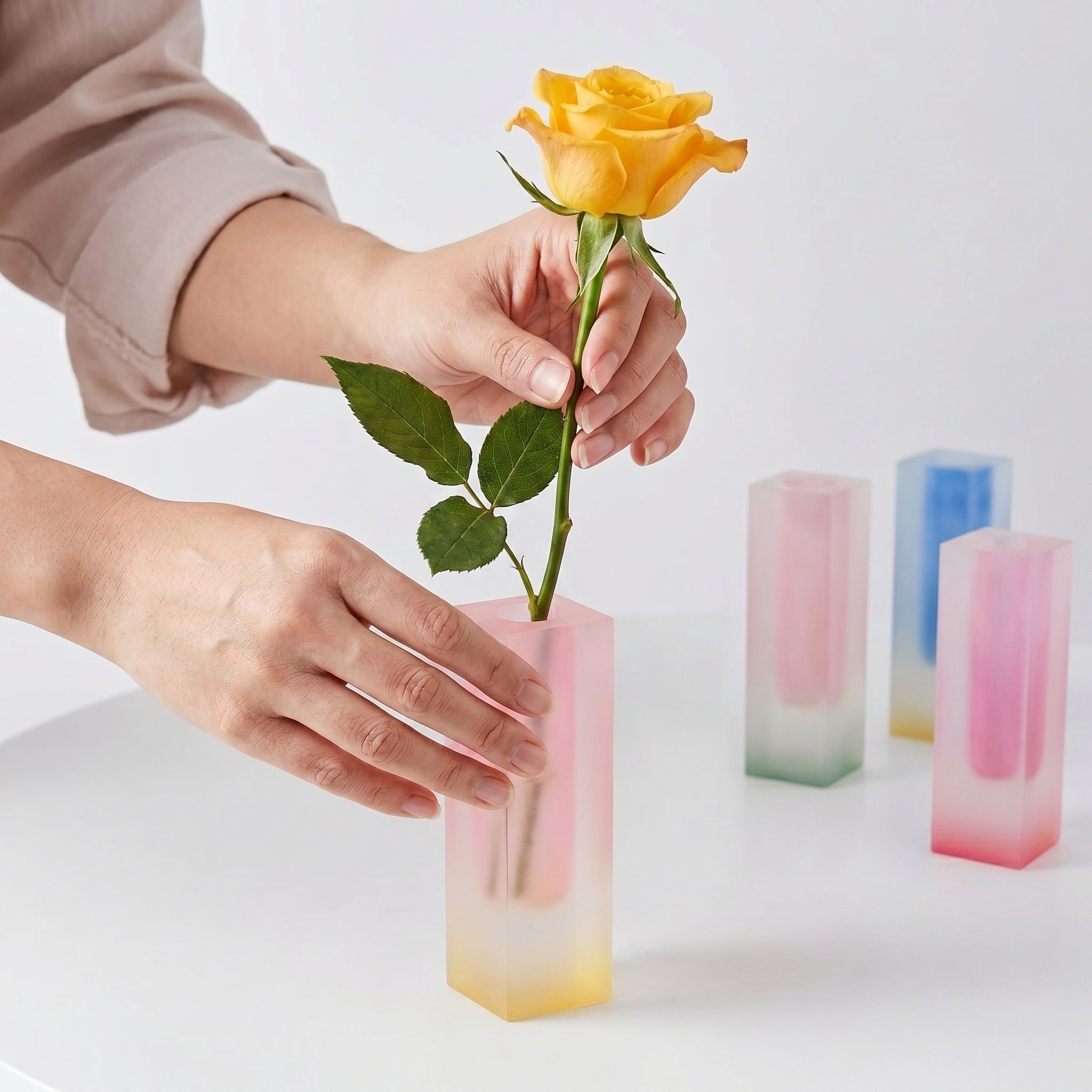 Moderne Prismenvase mit Farbverlauf - Vasen - Insel - Teal - Voldeva
