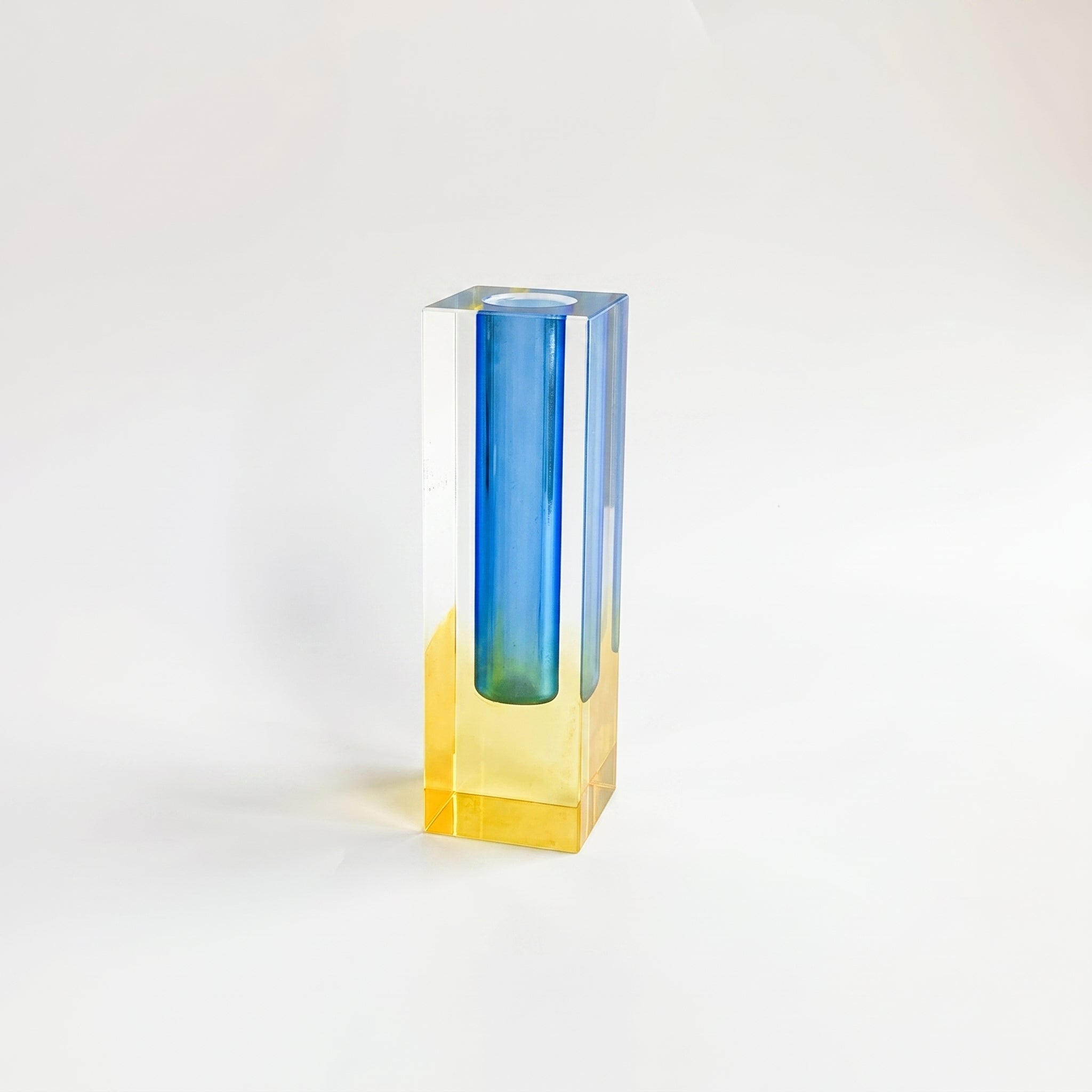 Moderne Prismenvase mit Farbverlauf - Vasen - Kosmos - Zitrone - Voldeva