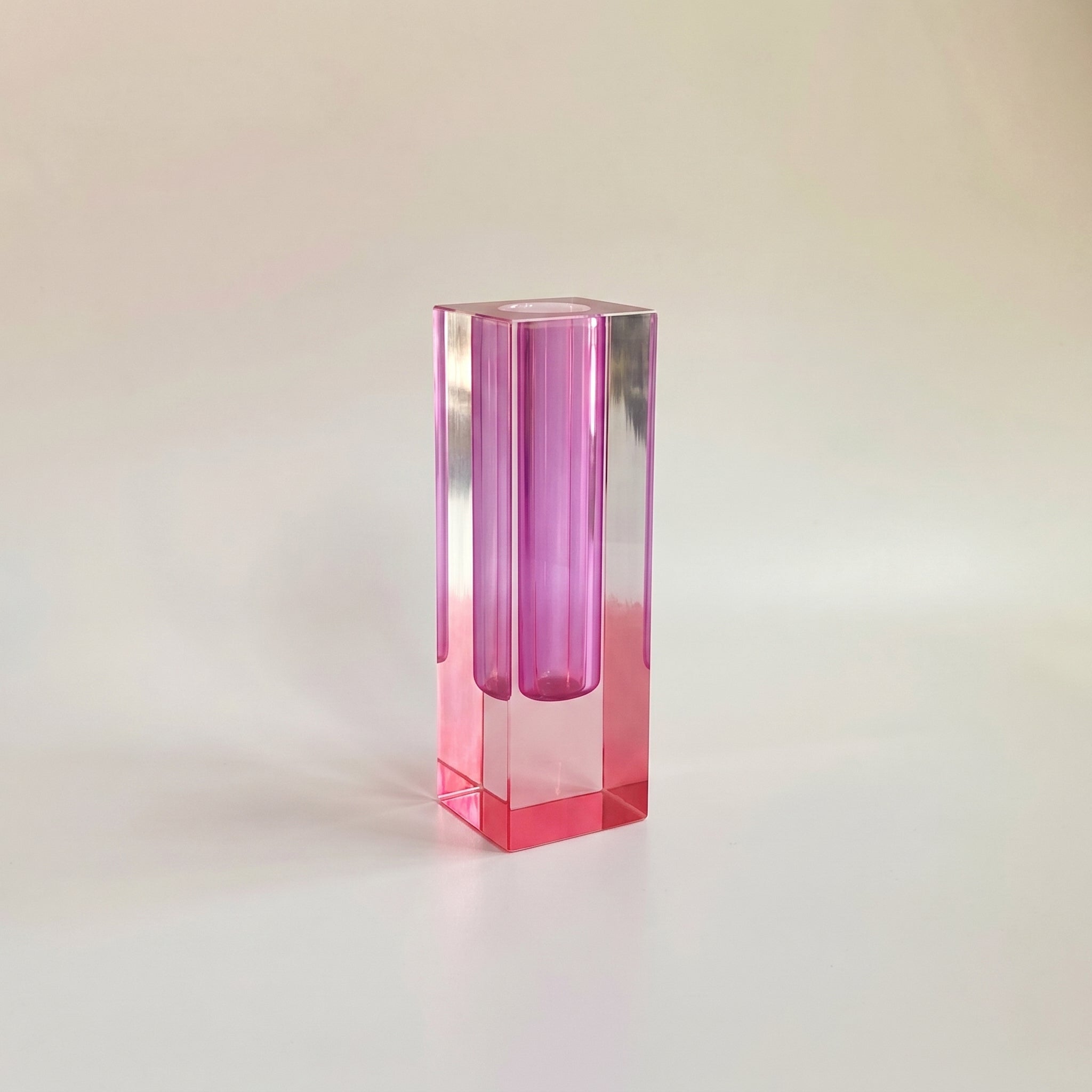 Moderne Prismenvase mit Farbverlauf - Vasen - Beeren - Sorbet - Voldeva
