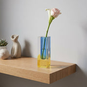 Moderne Prismenvase mit Farbverlauf - Vasen - Kosmos - Zitrone - Voldeva