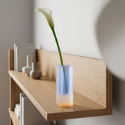 Moderne Prismenvase mit Farbverlauf - Vasen - Gletscher - Saphir - Voldeva