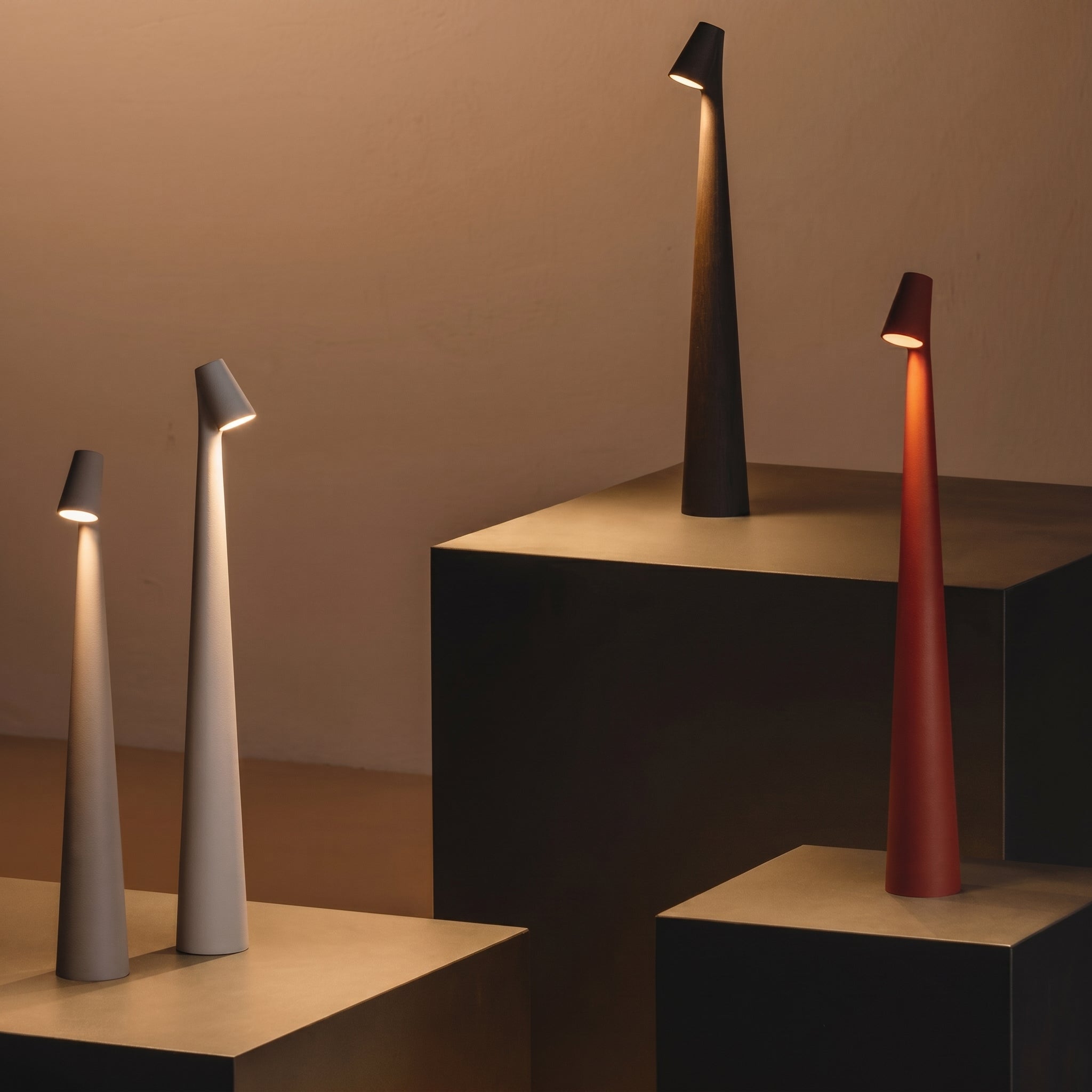 Moderne Tischleuchte im minimalistischen Design - Tischlampe - Orange - Voldeva