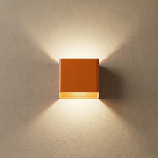 Moderne Wandleuchte mit Up - and - Down - Licht - Wandlamp - Orange - Voldeva