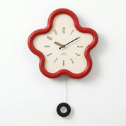 Moderne Wanduhr mit Blumenform - Wanduhr - Rot - Voldeva