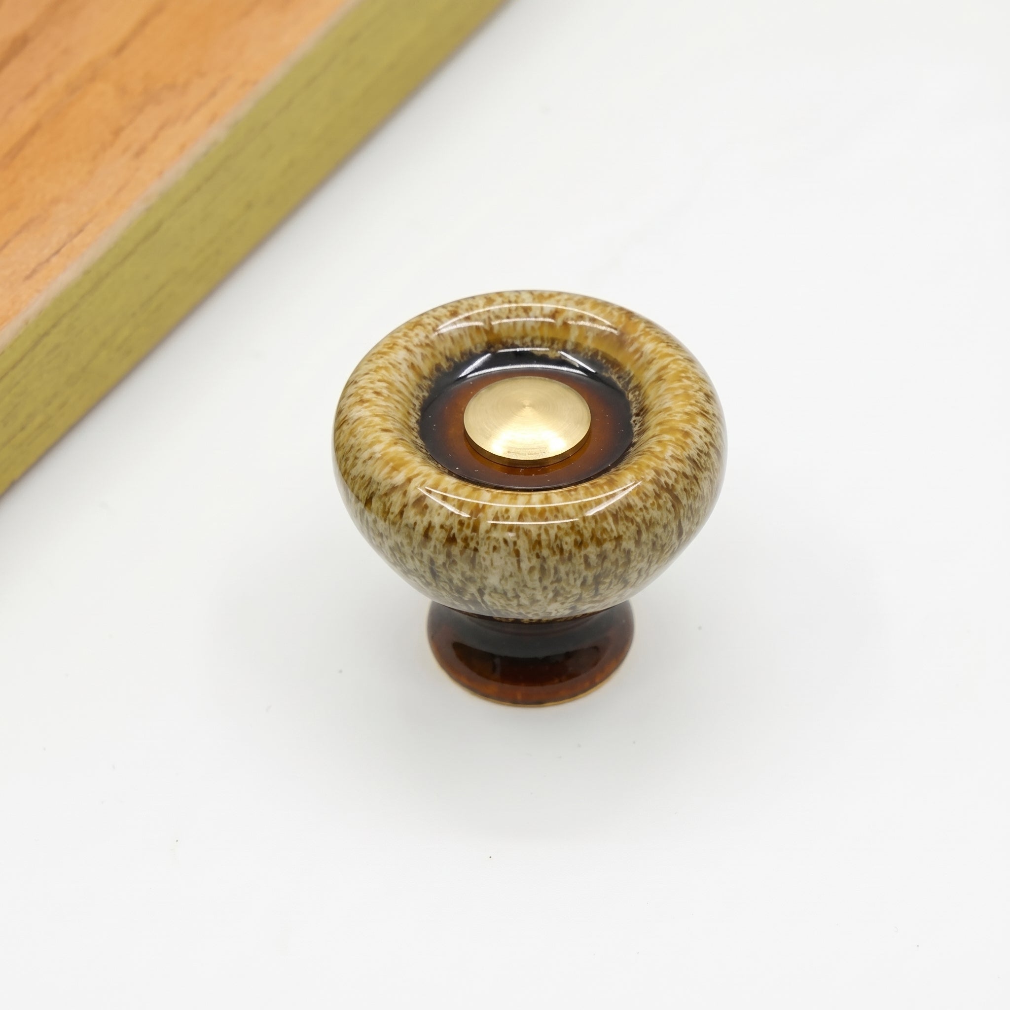 Möbelknopf mit Glasurstruktur - Möbelknopf - Beige - Voldeva