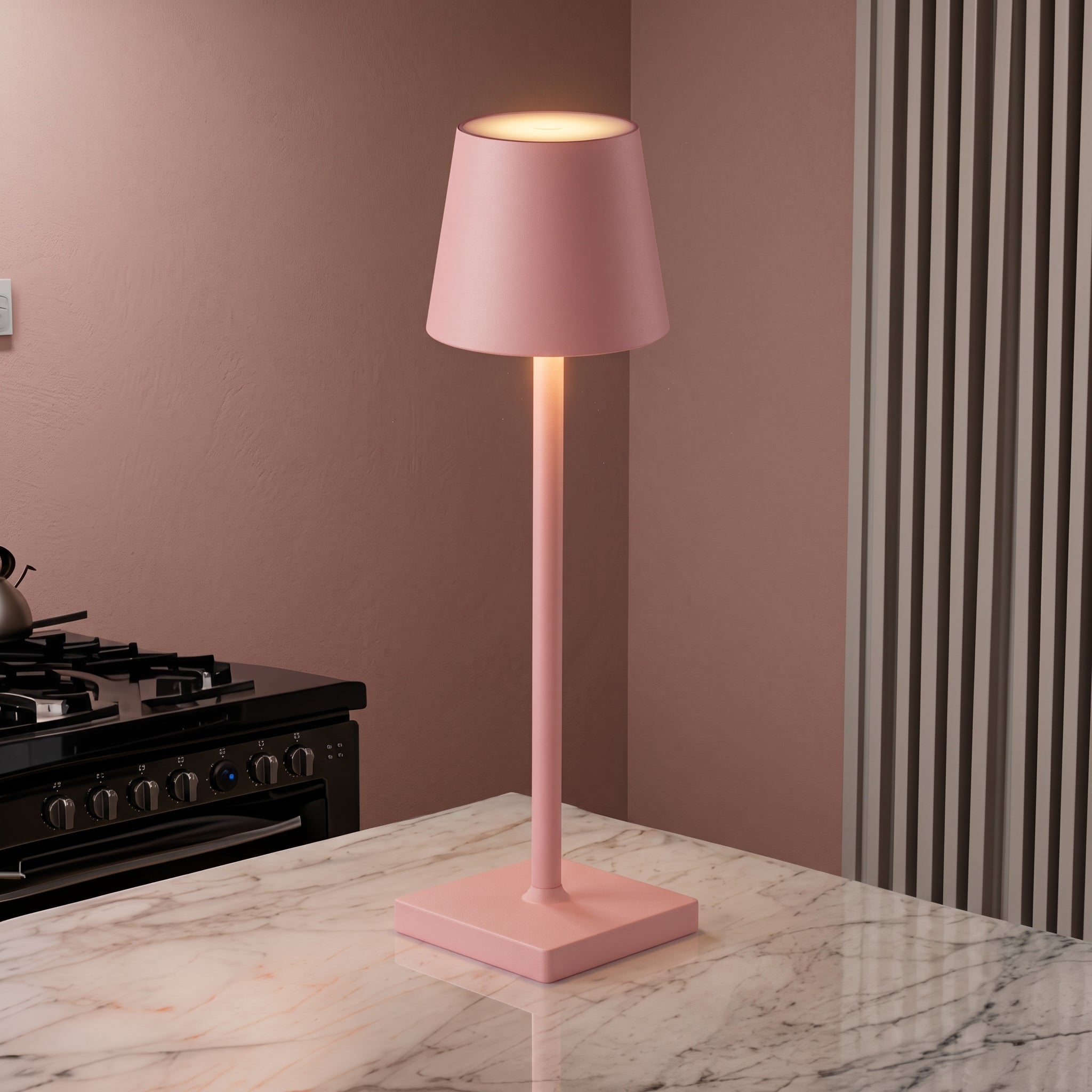 Nordische Schlanke Schreibtischleuchte mit Konischem Schirm - Table Lamps - Rosa - Voldeva