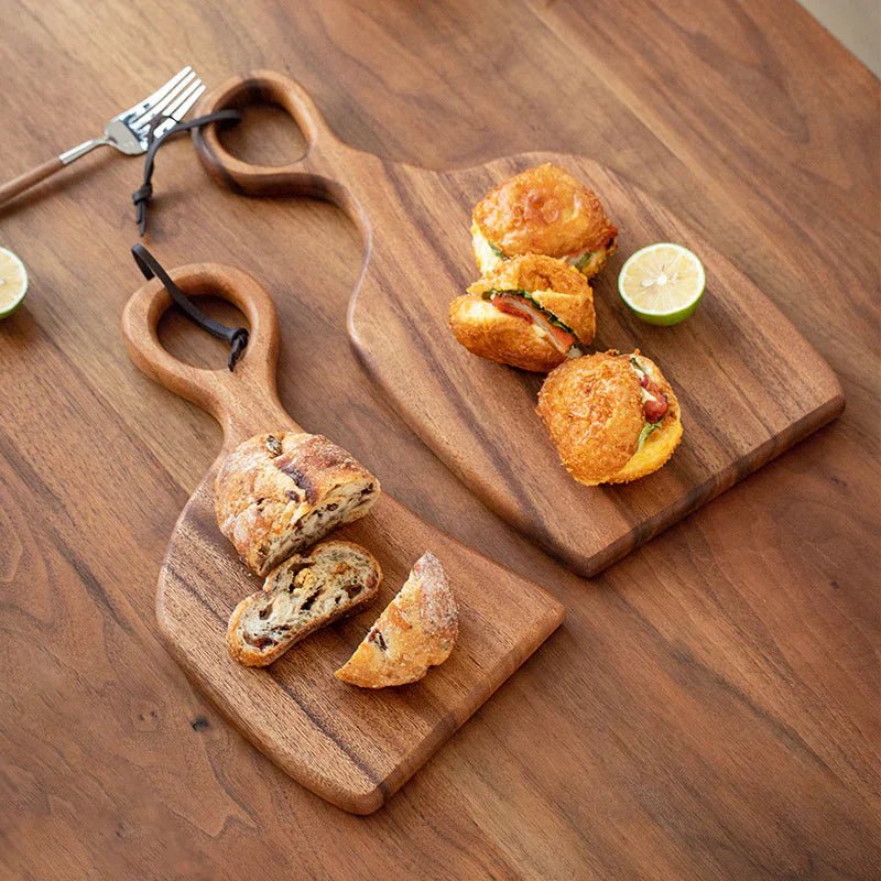 NutriCraft – Luxuriantes Walnuss - Schneidebrett mit beidseitiger Funktionalität für Küche und Präsentation - Cutting Boards - Voldeva