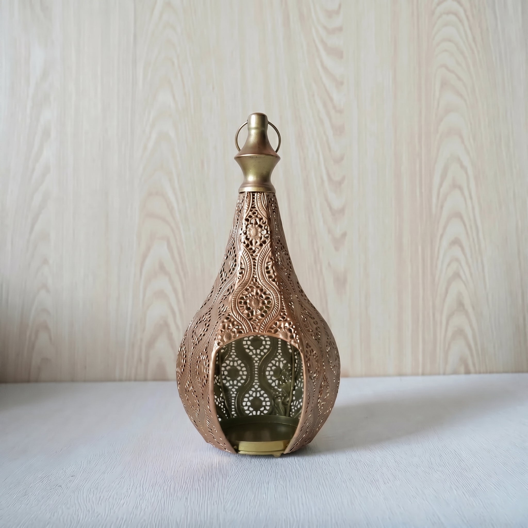 Dekoratives Eisenornament im orientalischen Stil - Kerzenlaterne - Voldeva