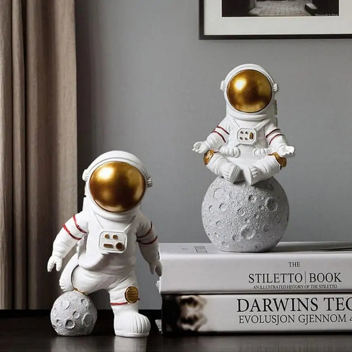 Orven – Astronaut Figurine aus Harz für Deko - Heimdekoration - Voldeva