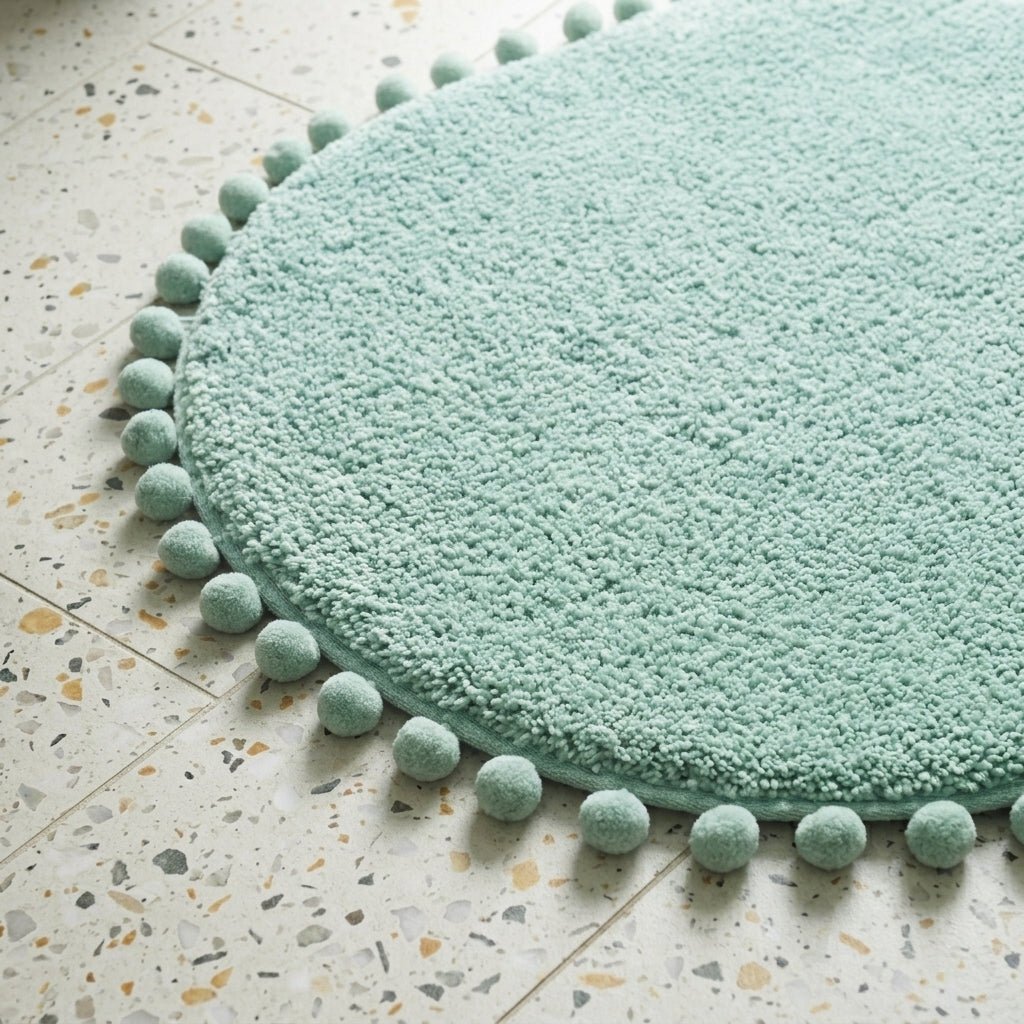 Ovaler Teppich mit Pompom - Rand - Teppiche & Läufer - Grün - Voldeva