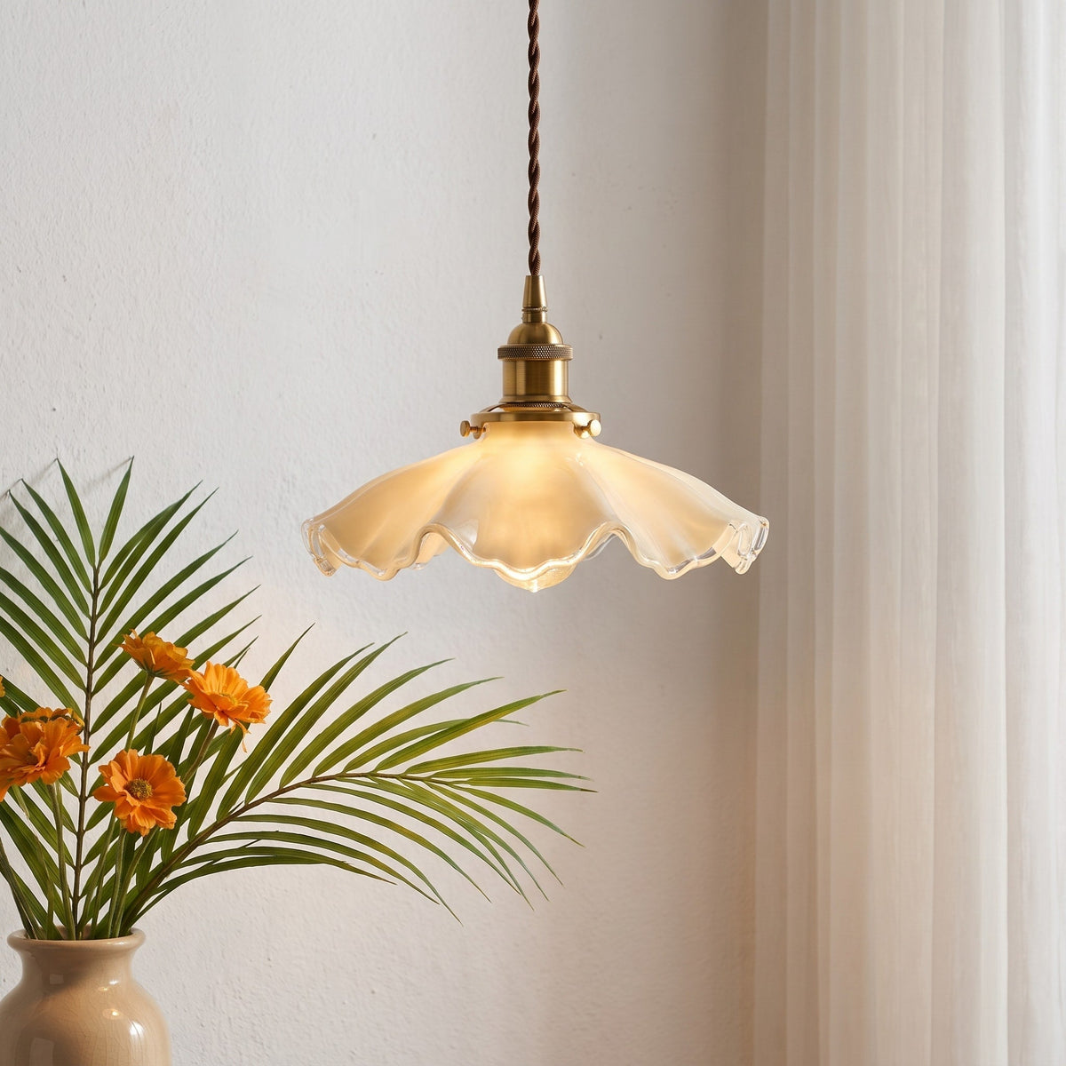 Pendelleuchte mit gewelltem Glasschirm im Vintage-Design - Pendant Light Fixtures - Voldeva