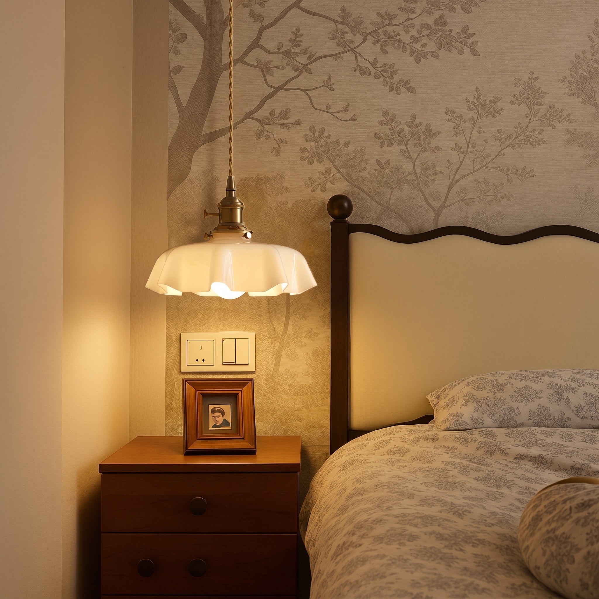 Pendelleuchte mit gewelltem Glasschirm im Vintage-Design - Pendant Light Fixtures - Voldeva