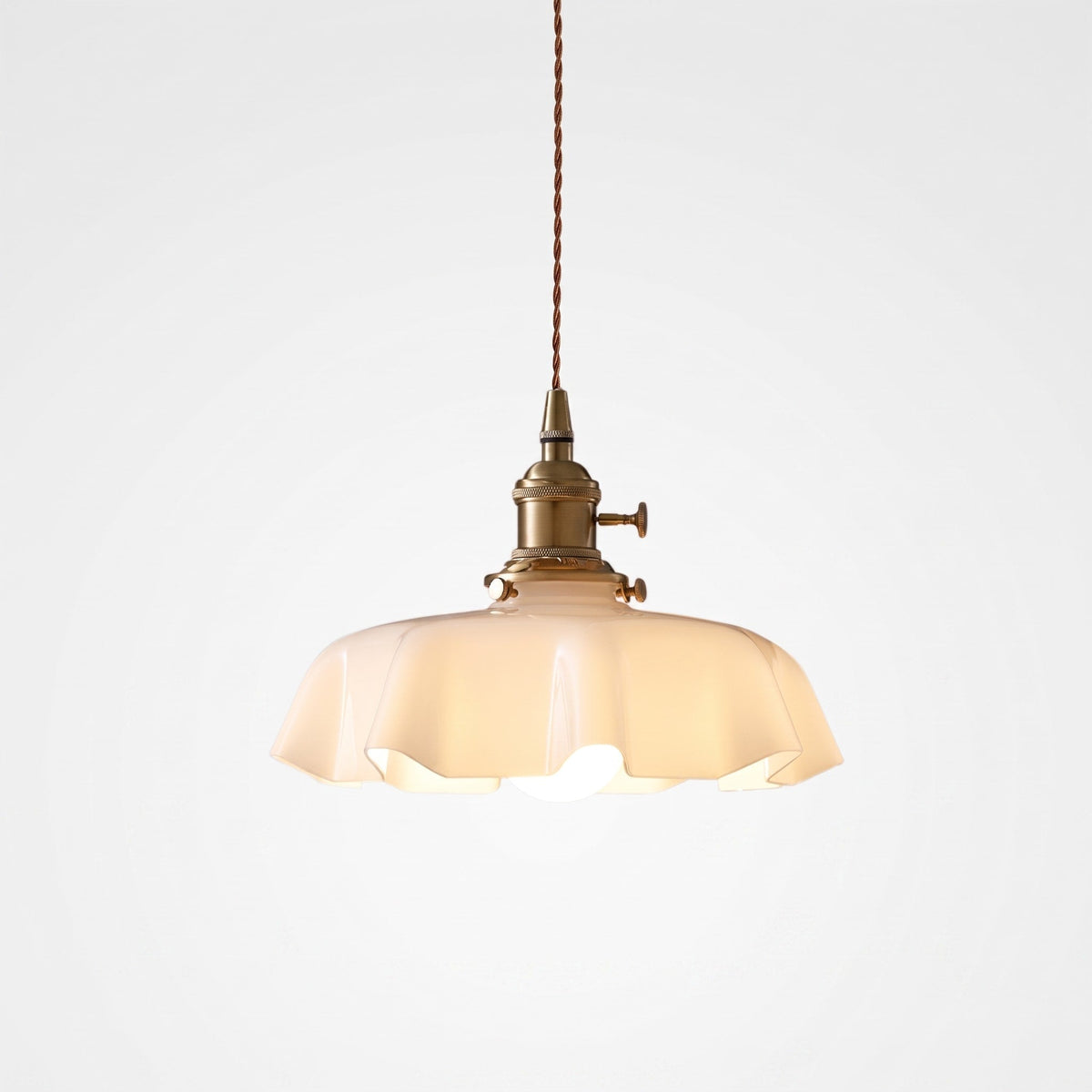 Pendelleuchte mit gewelltem Glasschirm im Vintage-Design - Pendant Light Fixtures - Voldeva