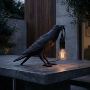 Raven Skulpturale Tischlampe - Tischlampen - Schwarz - Voldeva