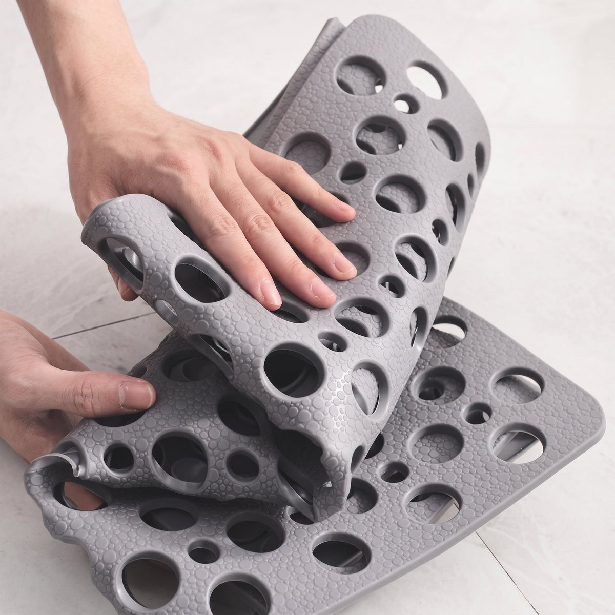 Rutschfeste Hohle Ablauf-Dusche Perforierte Badematte - Bath Mats & Rugs - Grau - Voldeva