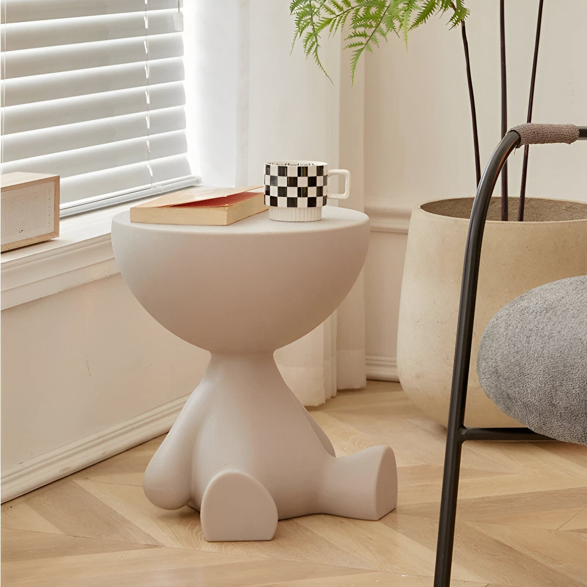 Skulpturaler Beistelltisch mit Tierfigur Design für Wohnzimmer - End Tables - Grau - Voldeva