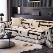 Sofabezug Mit Abstraktem Muster Und Fransen - Wohnzimmer - Schwarze Tintenstriche - Voldeva