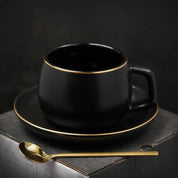 Tasse und Untertasse mit goldenem Rand - Becher - Schwarz - Voldeva