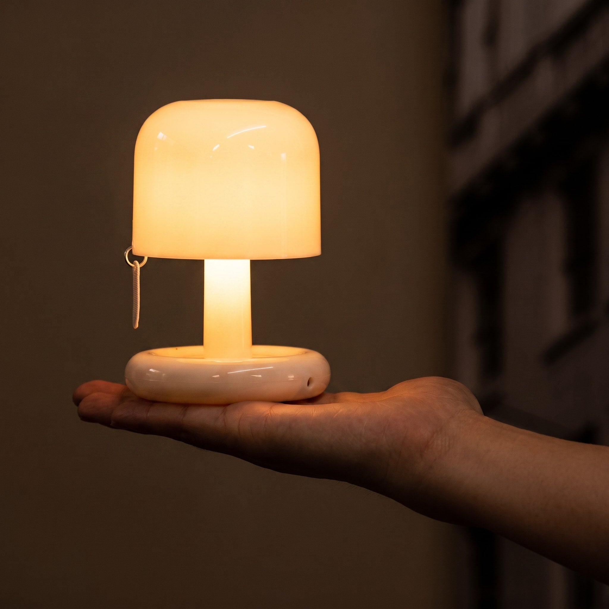 Tragbar Kompakte LED Tischlampe im Pilzdesign - Table Lamps - Voldeva