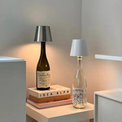 Tragbare LED Tischleuchte Weinflaschen Aufsatz Design - Tischlampen - Rosa - Voldeva